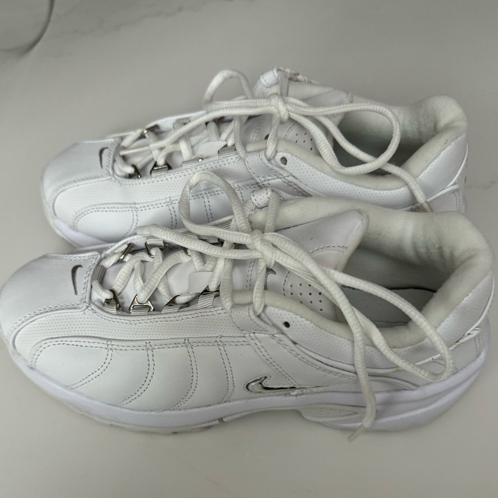 Nike Size 8 White Women’s Training Shoes